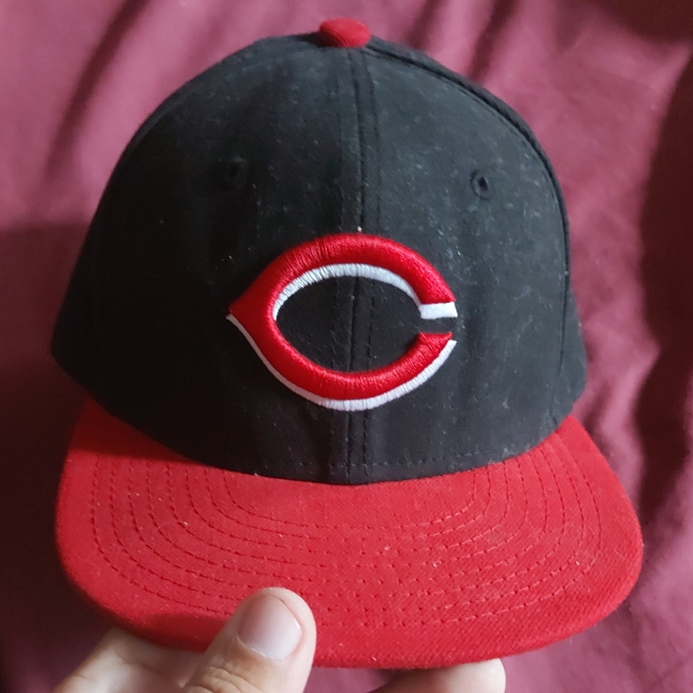 Cincinnati Reds fitted 6 3/8 51.1cm youth baseball hat casquette 59Fifty MLB off